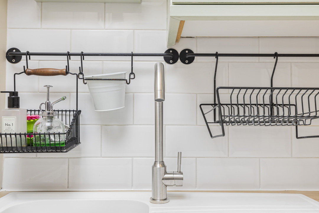 2 bed apartment for sale in Tovil Close, London 5