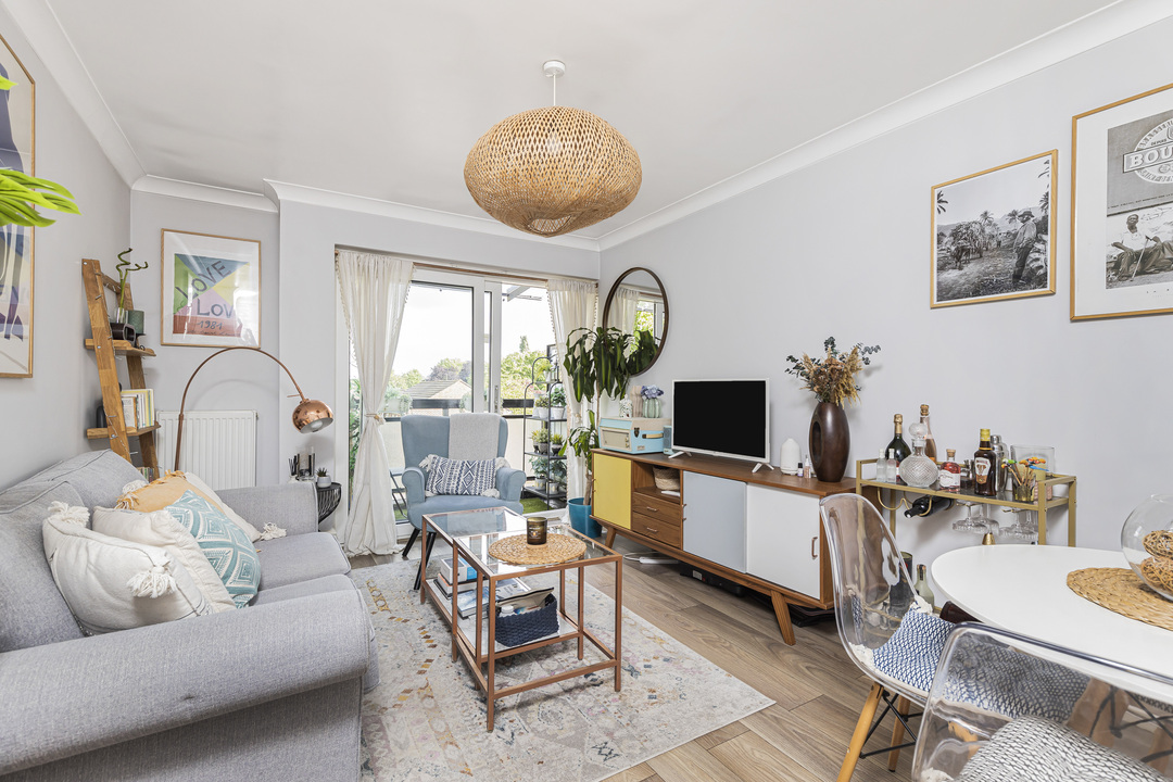 2 bed apartment for sale in Tovil Close, London 2