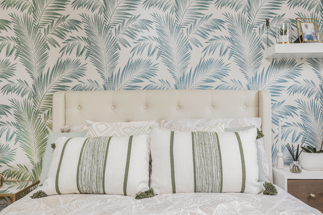 2 bed apartment for sale in Tovil Close, London 13