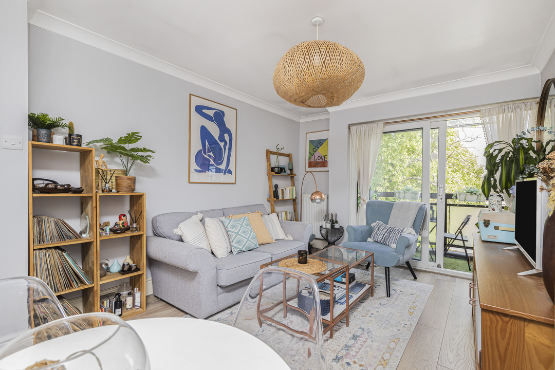 2 bed apartment for sale in Tovil Close, London, SE20