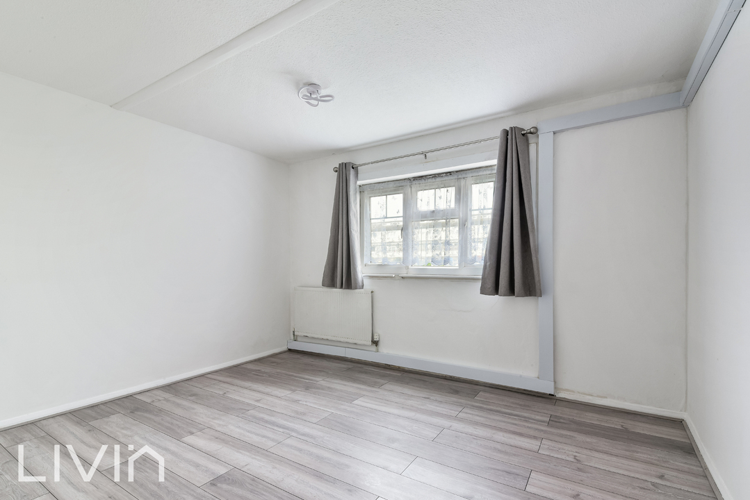 1 bed maisonette for sale in Renown Close, Croydon 2