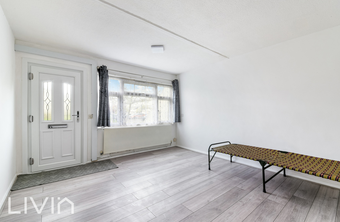 1 bed maisonette for sale in Renown Close, Croydon 5