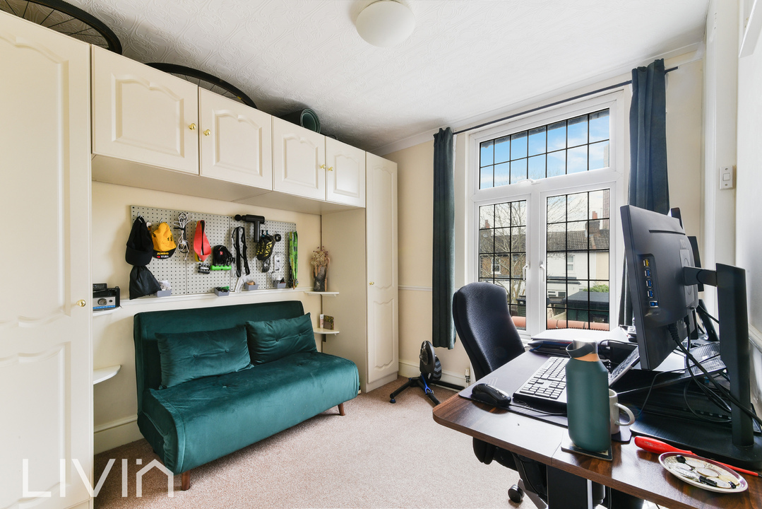 2 bed house for sale in West Street, Croydon 10