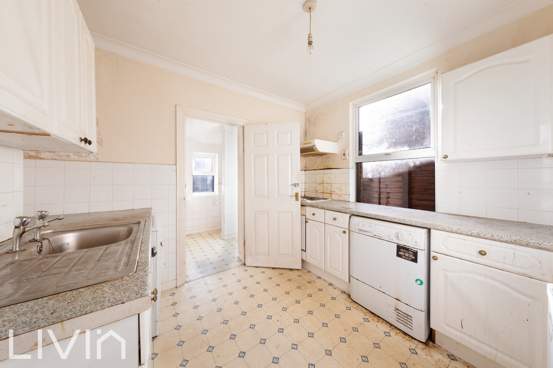 3 bed end of terrace house for sale in Clarendon Road, Croydon  - Property Image 8