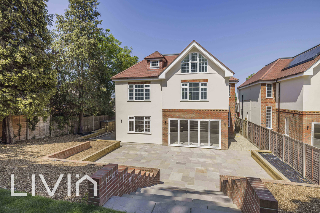 7 bed detached house for sale in Addiscombe Road, Croydon  - Property Image 11