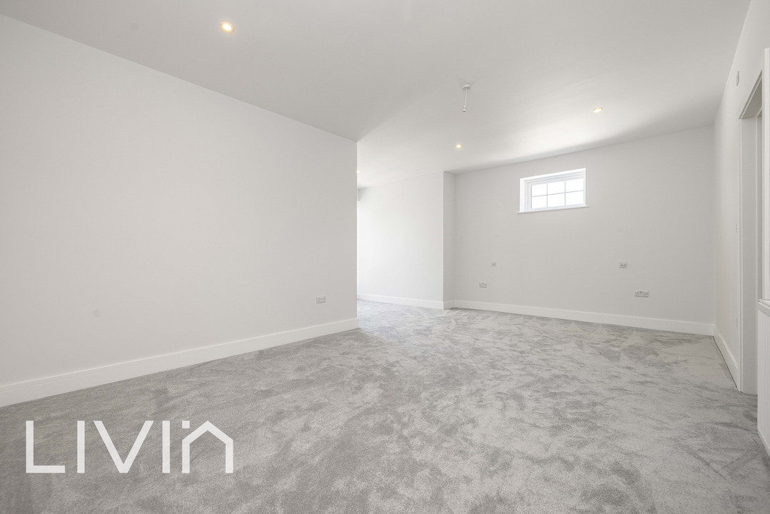 7 bed detached house for sale in Addiscombe Road, Croydon  - Property Image 18