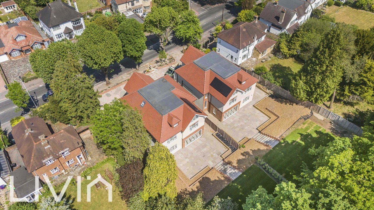 7 bed detached house for sale in Addiscombe Road, Croydon  - Property Image 31