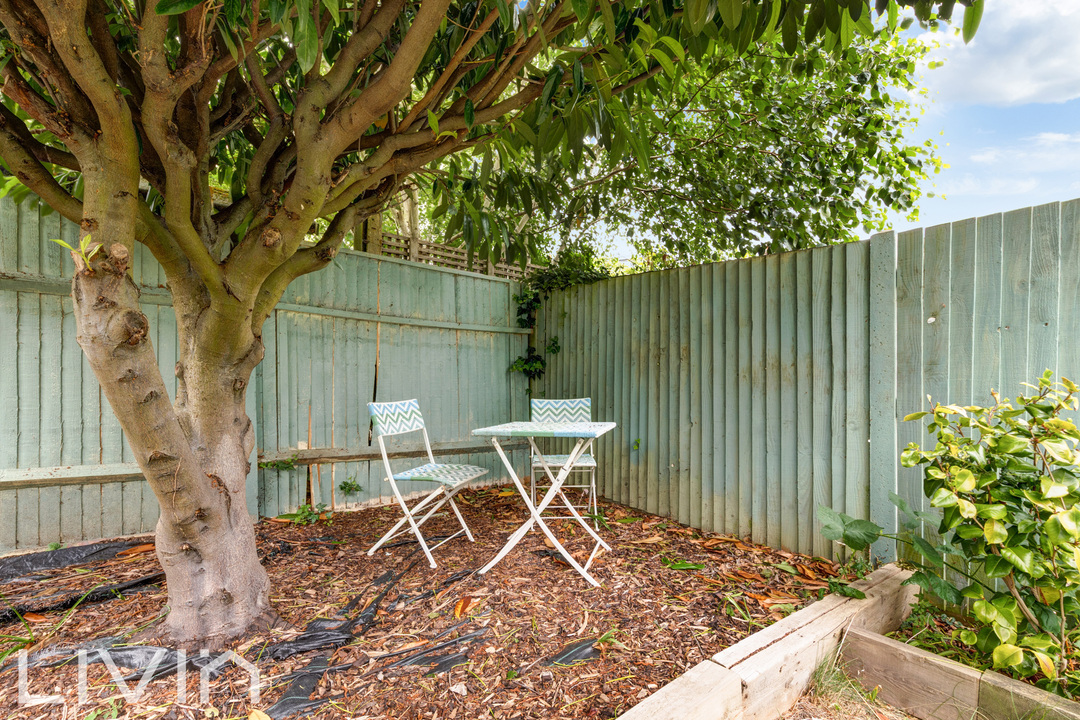 3 bed terraced house for sale in Addiscombe Avenue, Croydon 9