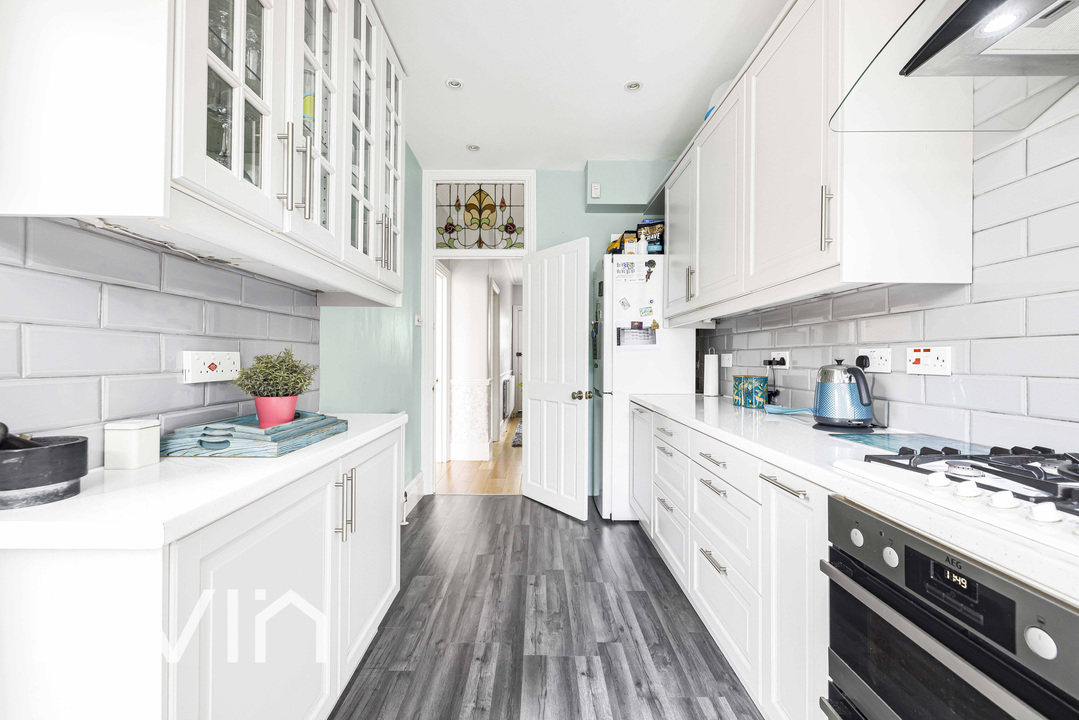 3 bed terraced house for sale in Kingscote Road, Croydon  - Property Image 6