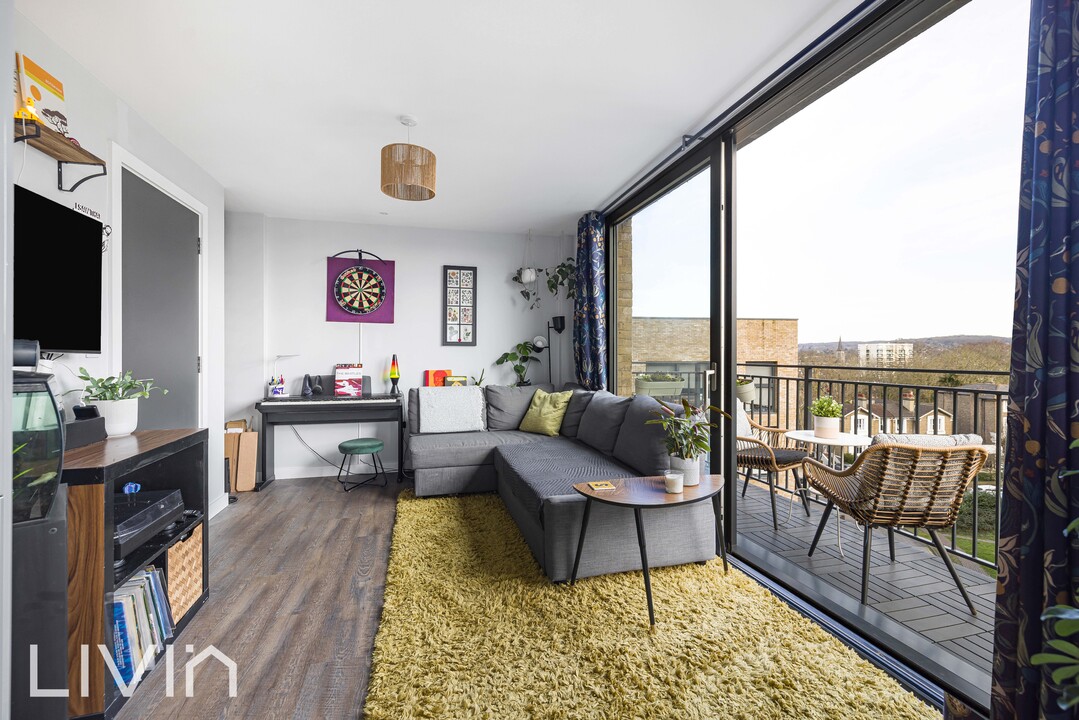 1 bed apartment for sale in Admiral Court, Croydon  - Property Image 3