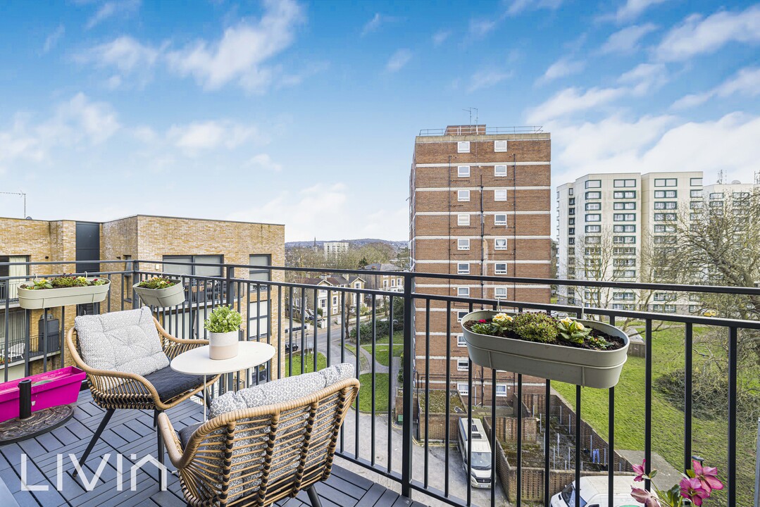 1 bed apartment for sale in Admiral Court, Croydon  - Property Image 8