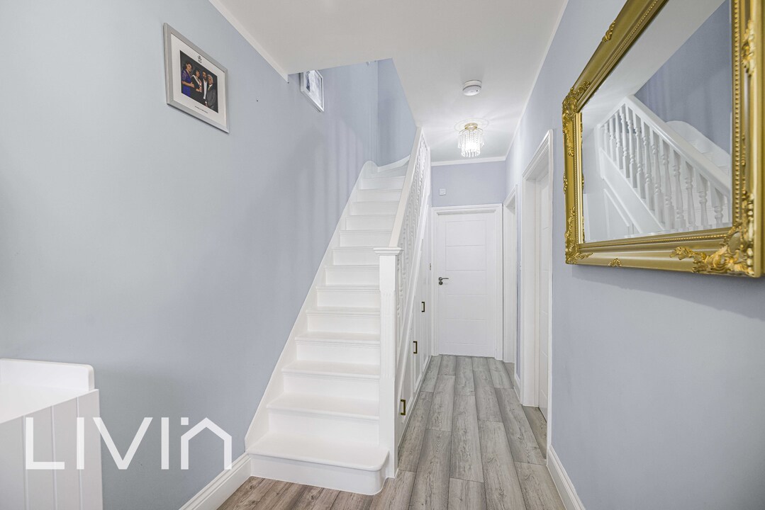 5 bed house for sale in Strathyre Avenue, London 7