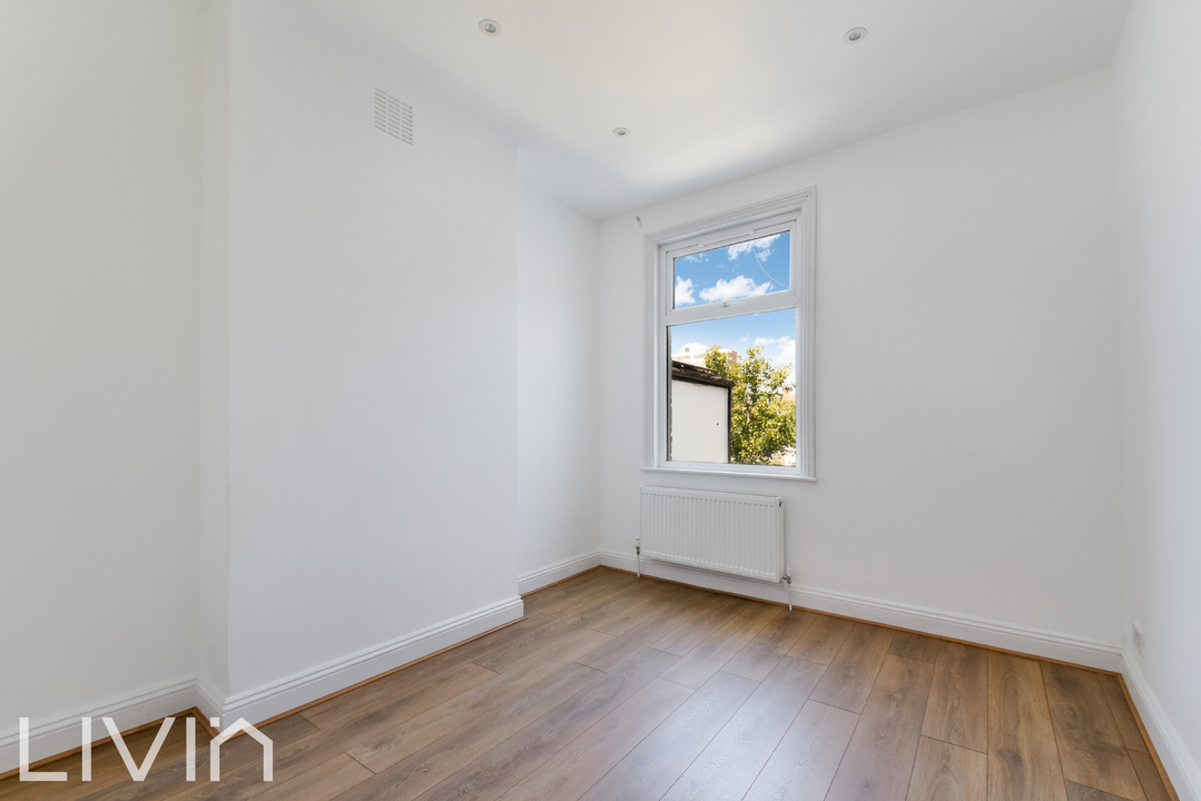 3 bed terraced house to rent in Boswell Road, Thornton Heath  - Property Image 8