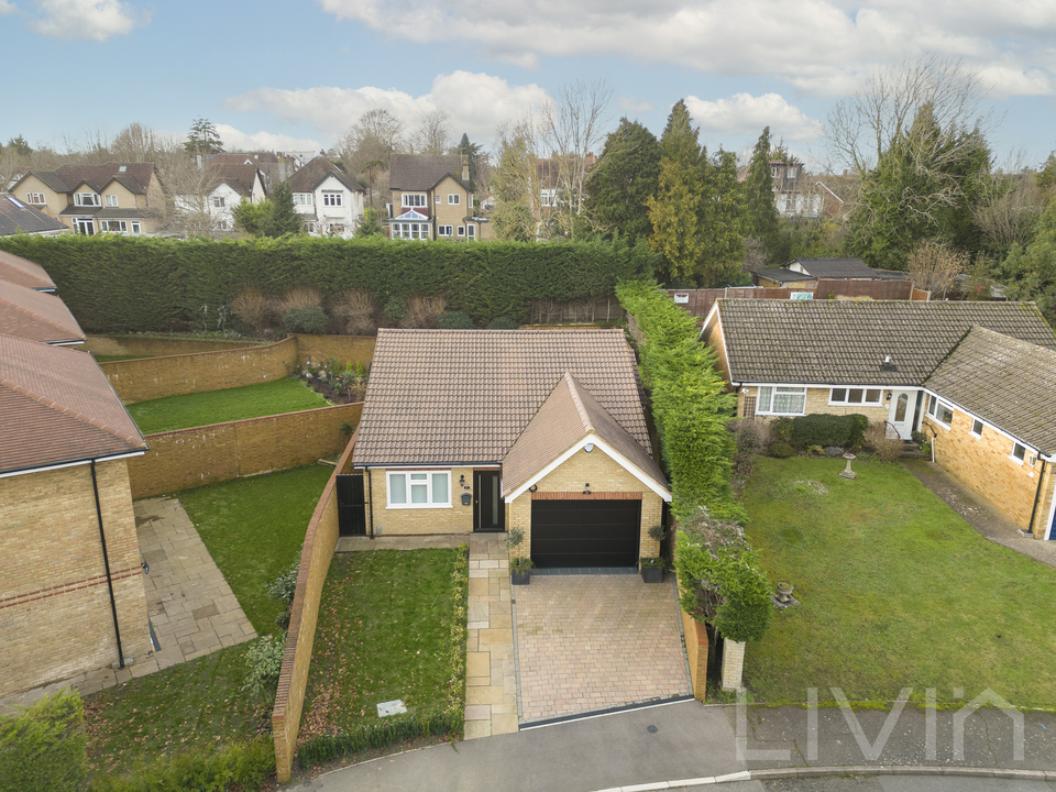 2 bed detached bungalow for sale, Coulsdon  - Property Image 14