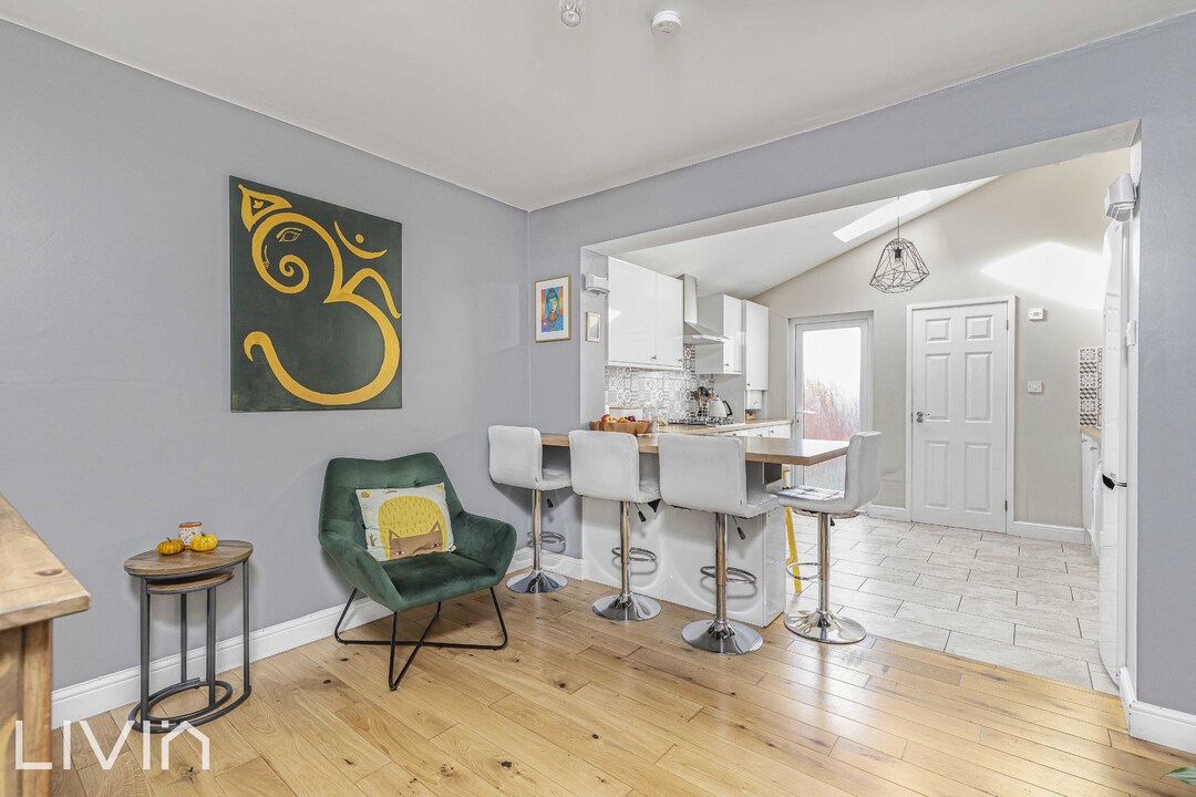 2 bed terraced house for sale in Warren Road, Croydon 5