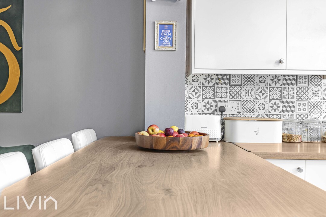 2 bed terraced house for sale in Warren Road, Croydon 8