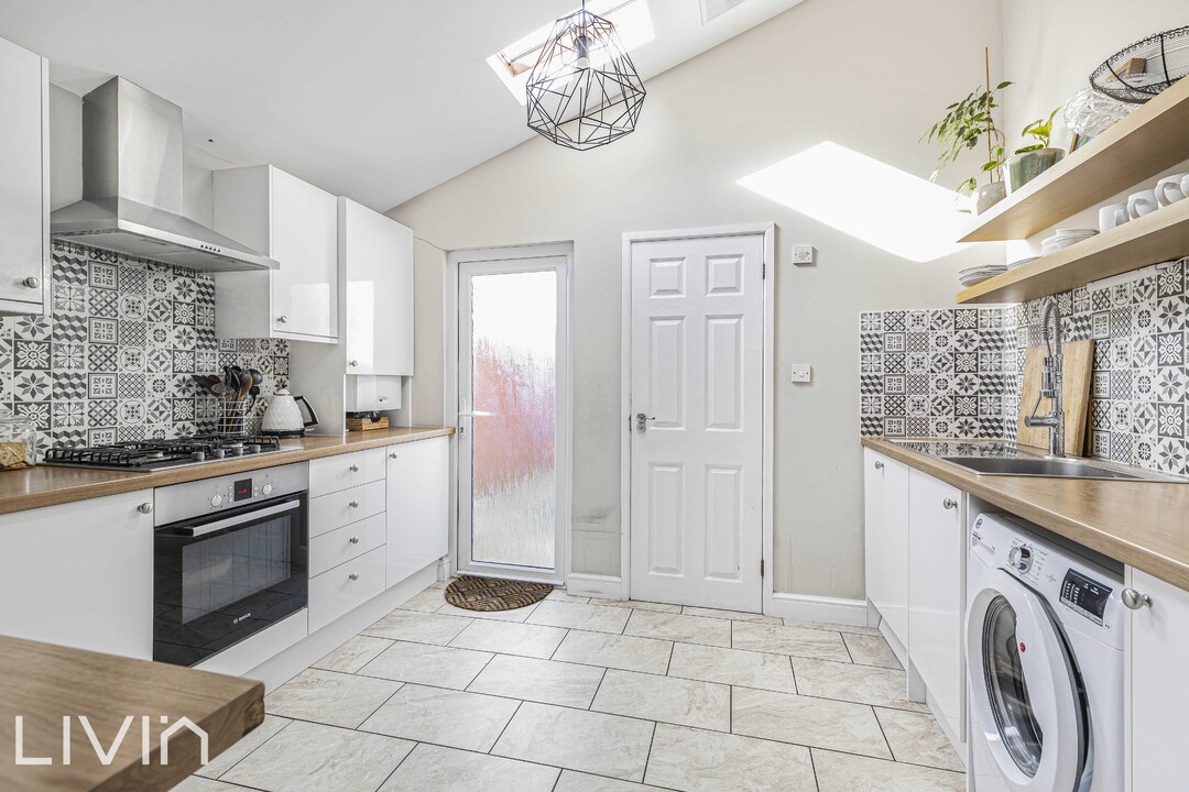 2 bed terraced house for sale in Warren Road, Croydon 9