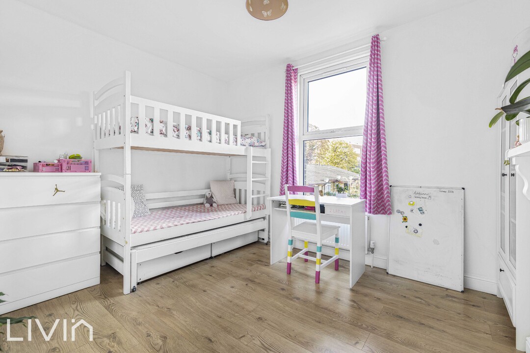2 bed terraced house for sale in Warren Road, Croydon 15