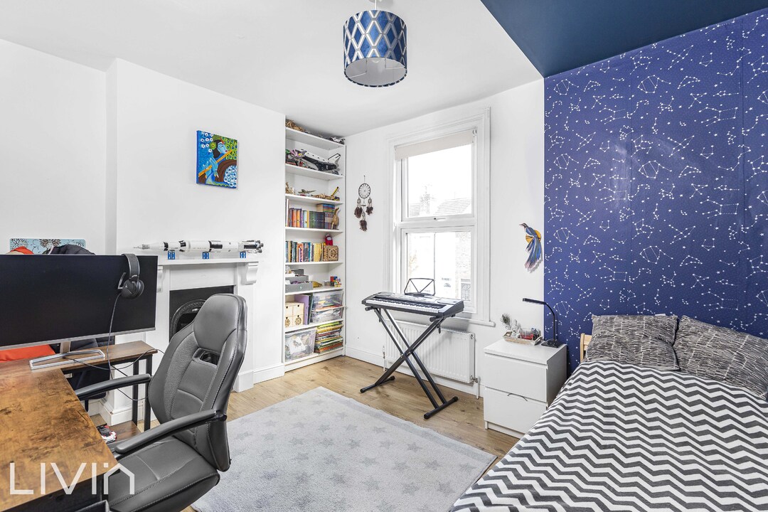 2 bed terraced house for sale in Warren Road, Croydon 16