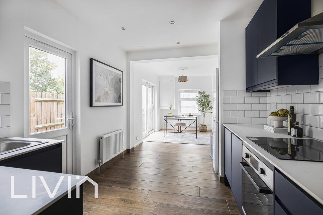 3 bed terraced house for sale in Grange Park Road, Thornton Heath 10