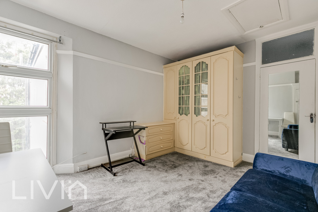 3 bed apartment for sale in Grange Road, London  - Property Image 8