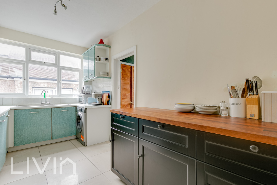 3 bed apartment for sale in Grange Road, London  - Property Image 4
