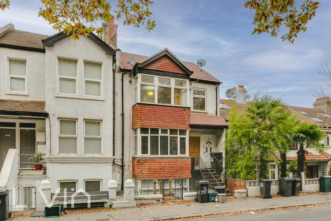 3 bed apartment for sale in Grange Road, London  - Property Image 12