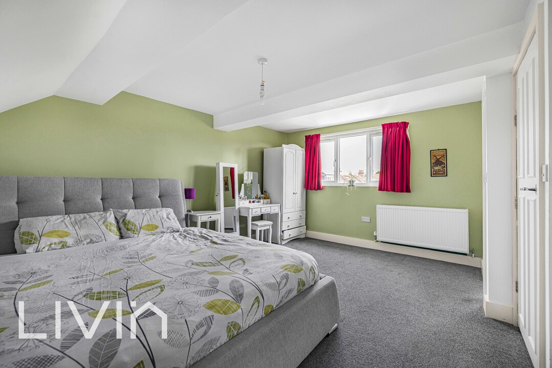 4 bed end of terrace house for sale in Ashburton Avenue, Croydon 23