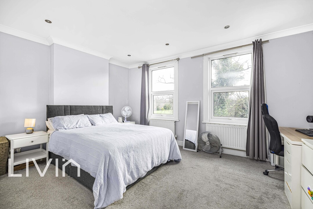 2 bed end of terrace house for sale in Ravenswood Road, Croydon  - Property Image 11