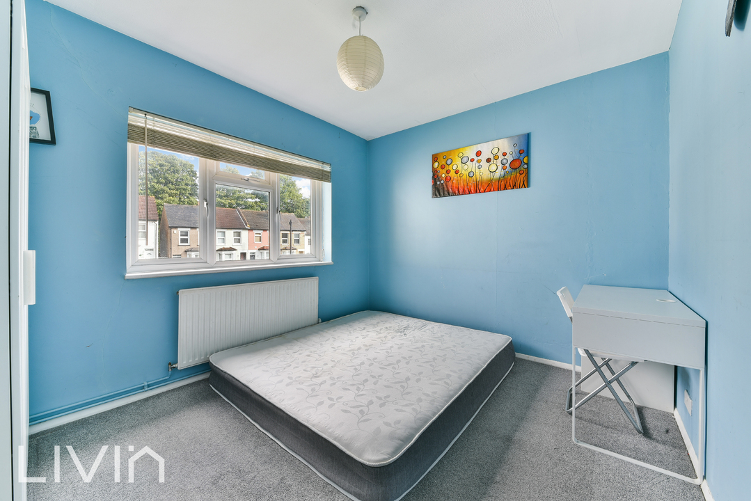 2 bed apartment to rent in Selsdon Road, South Croydon 7