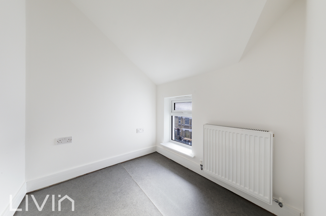 2 bed apartment to rent in Waddon Road, Croydon  - Property Image 12