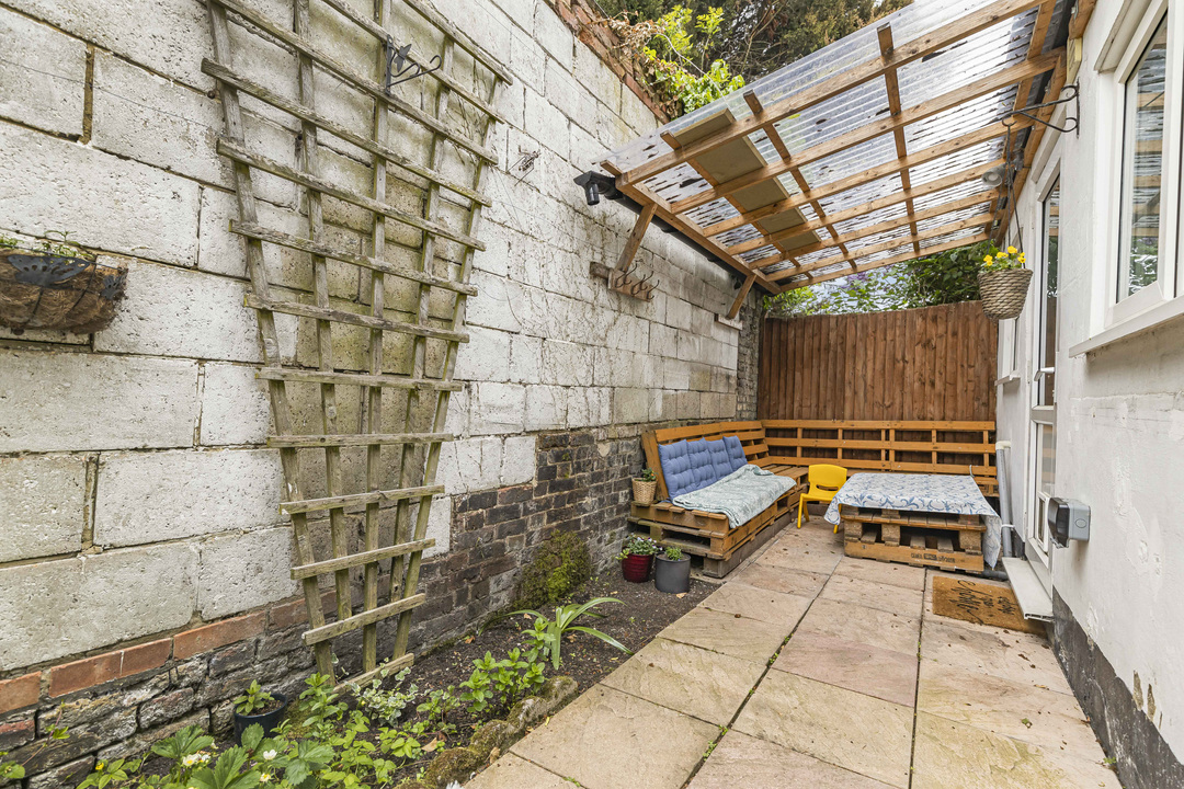 1 bed apartment for sale in Percy Road, South Norwood 10