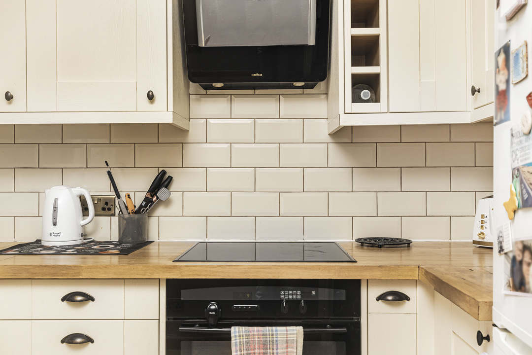 1 bed apartment for sale in Percy Road, South Norwood 8