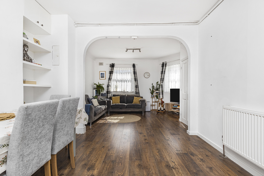 1 bed apartment for sale in Percy Road, South Norwood 6