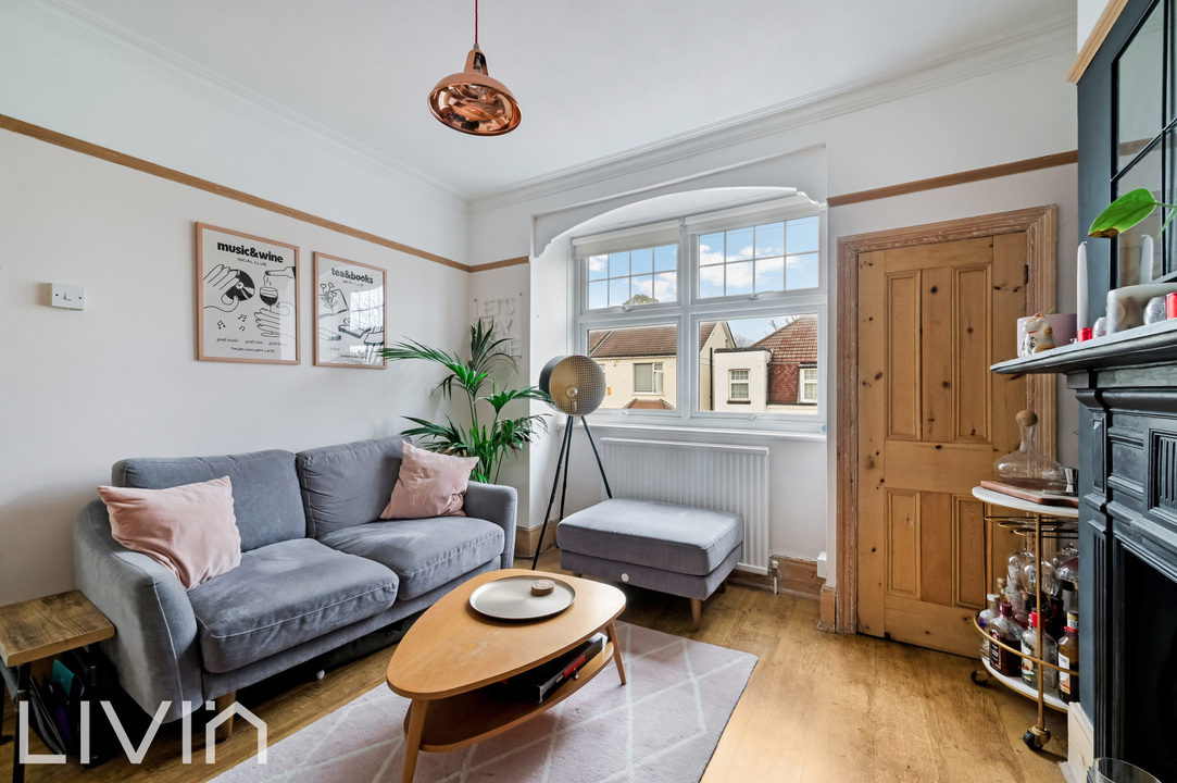 3 bed apartment for sale in Vincent Road, Croydon, CR0