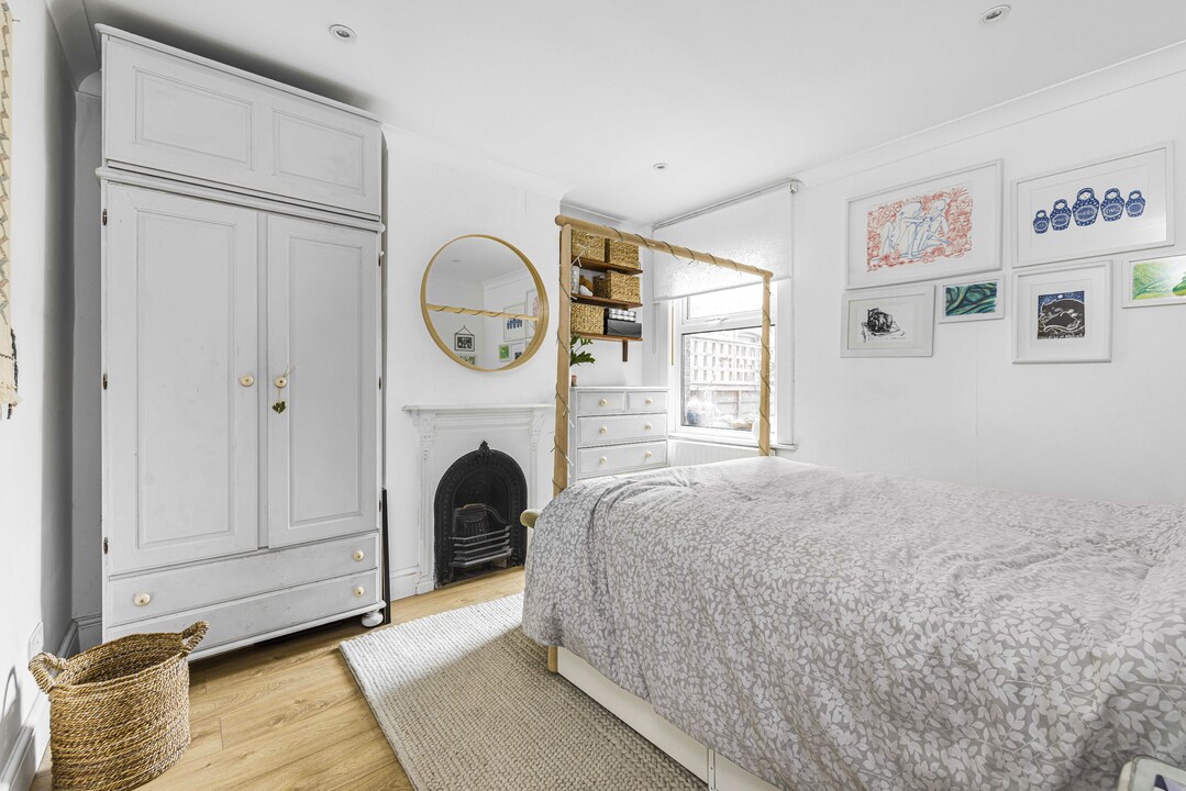 2 bed maisonette for sale in Davidson Road, Croydon  - Property Image 2