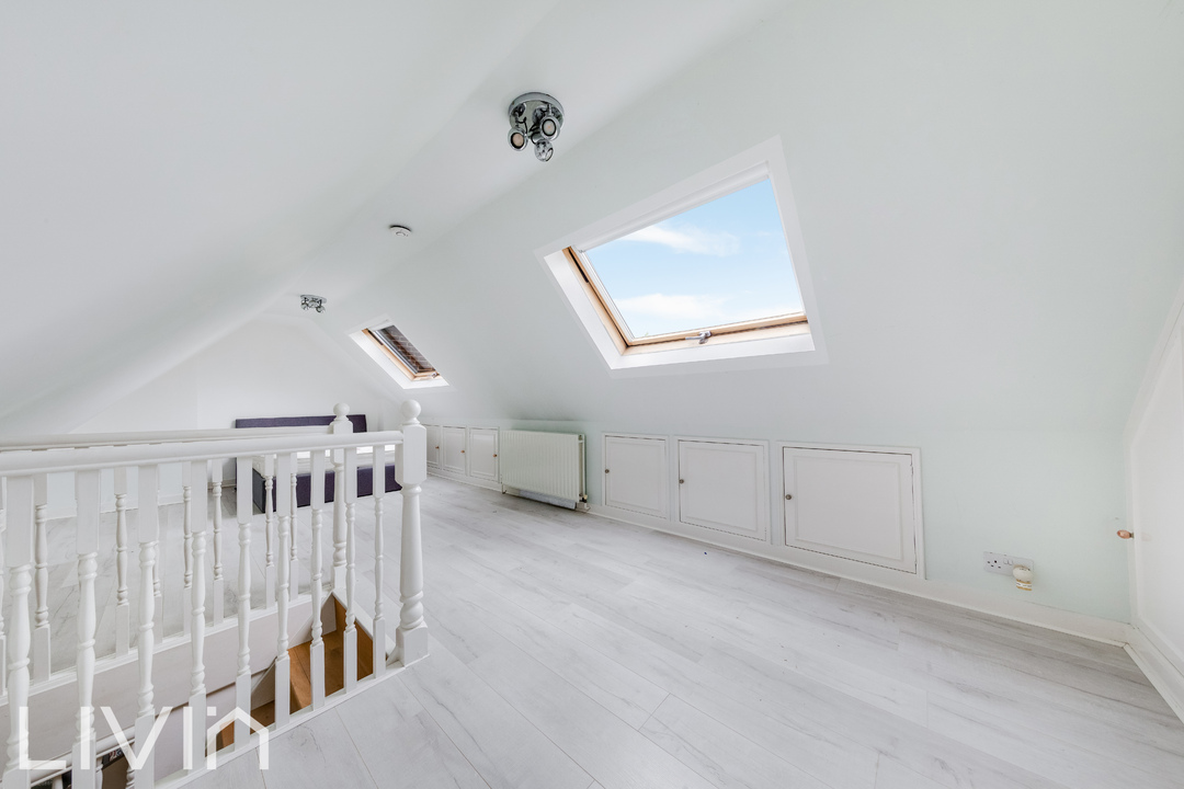 2 bed apartment to rent in Beech House Road, Croydon 9