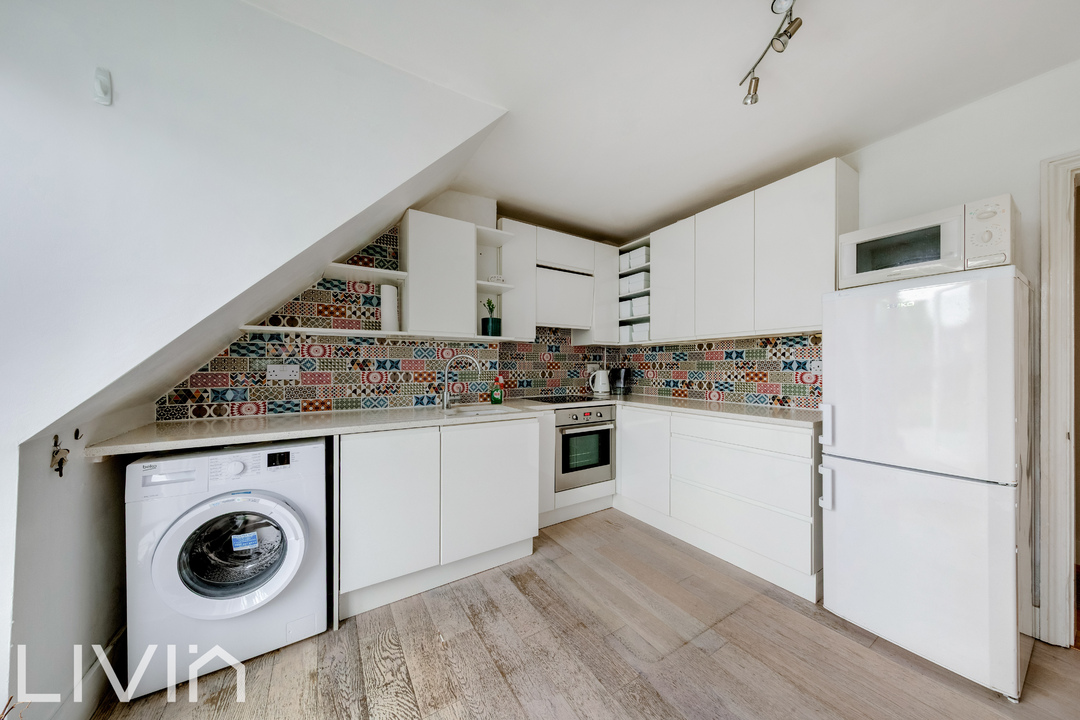 2 bed apartment to rent in Beech House Road, Croydon 4