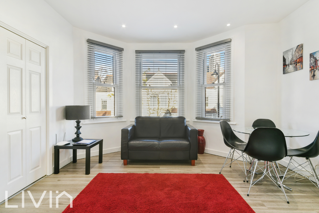 1 bed apartment for sale in Woodstock Road, Croydon  - Property Image 2