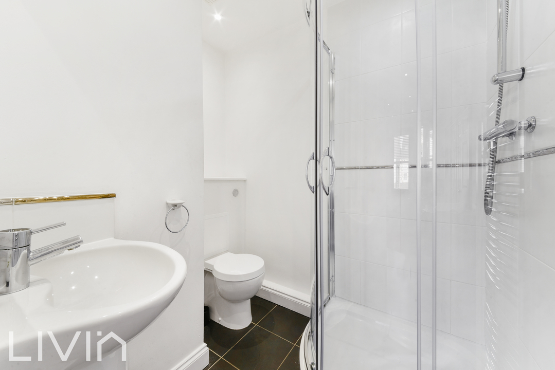 1 bed apartment for sale in Woodstock Road, Croydon 6