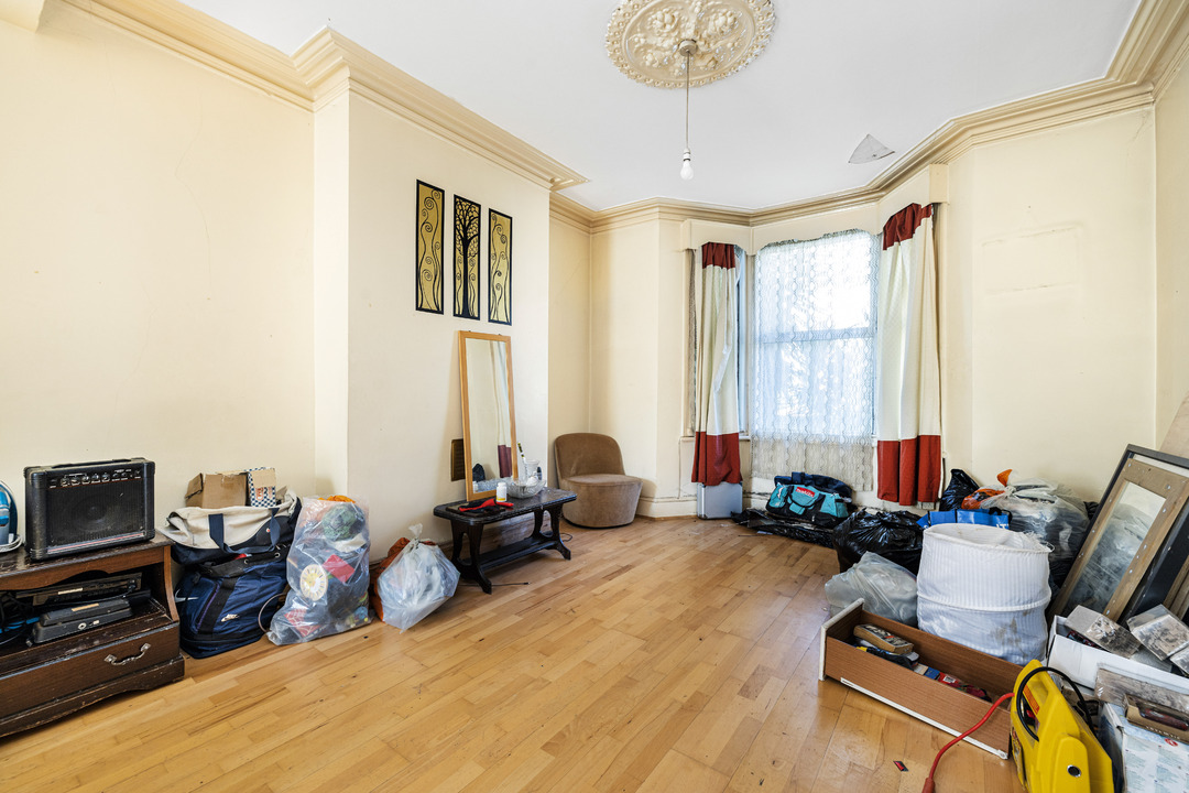 3 bed terraced house for sale in Selkirk Road, London 1