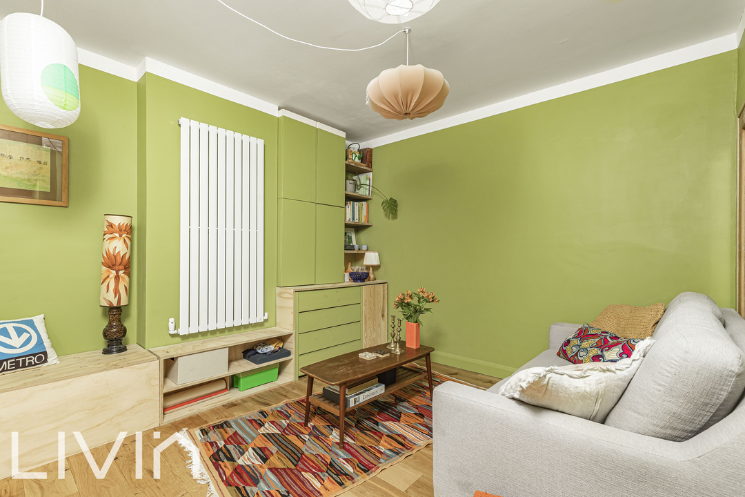 2 bed maisonette for sale in The Gardens, London 10