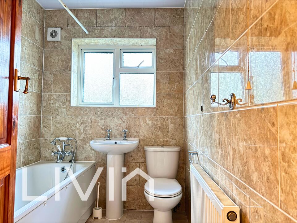 3 bed end of terrace house to rent in Beckford Road, Croydon  - Property Image 11