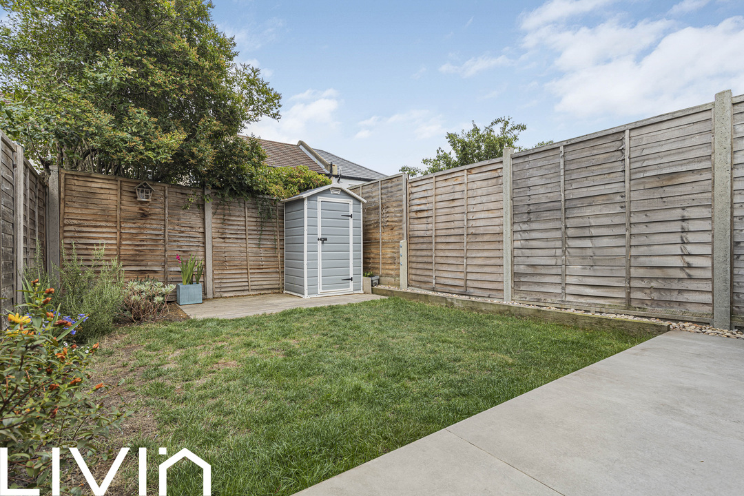 3 bed terraced house for sale in Percy Road, London 17