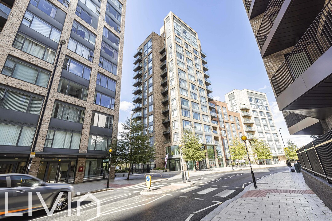 1 bed apartment for sale in Cherry Orchard Road, Croydon  - Property Image 1