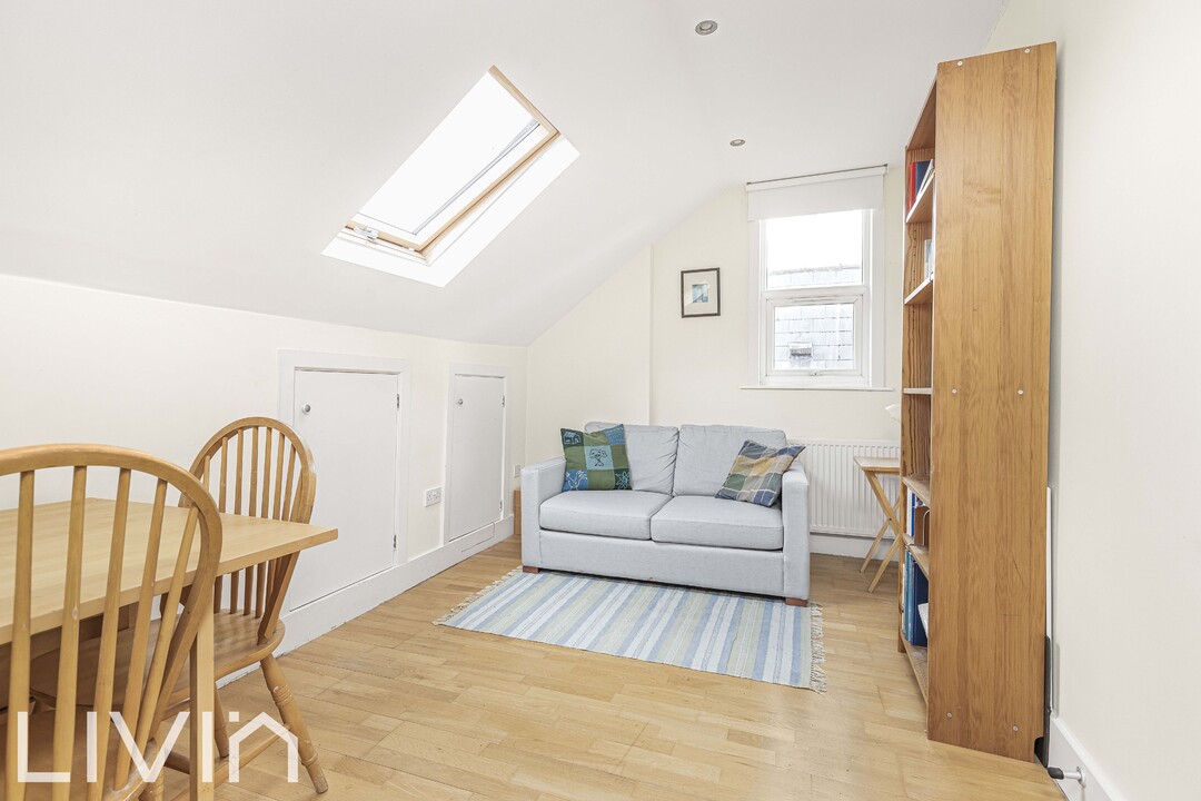 1 bed apartment for sale in Campden Road, South Croydon  - Property Image 2