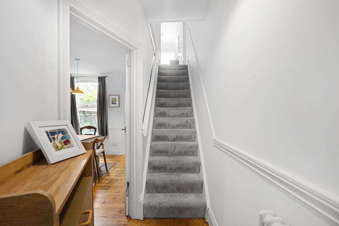 2 bed end of terrace house for sale in Ainsworth Road, Croydon 10