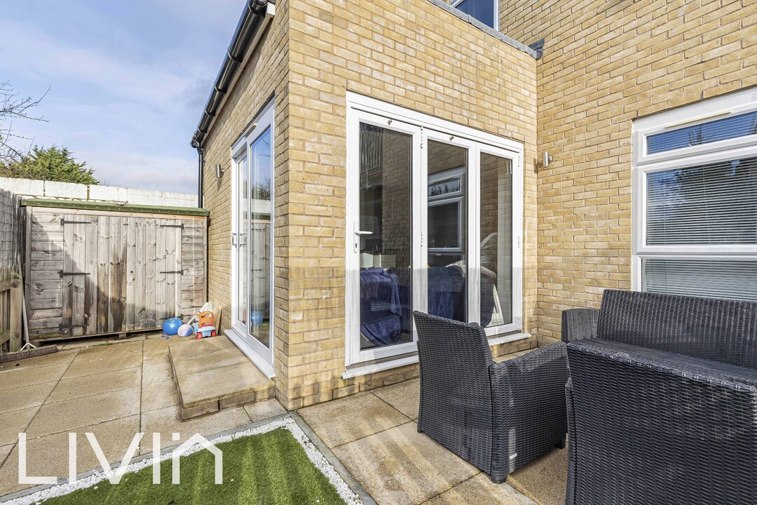 3 bed apartment to rent in Canmore Court, Croydon  - Property Image 16