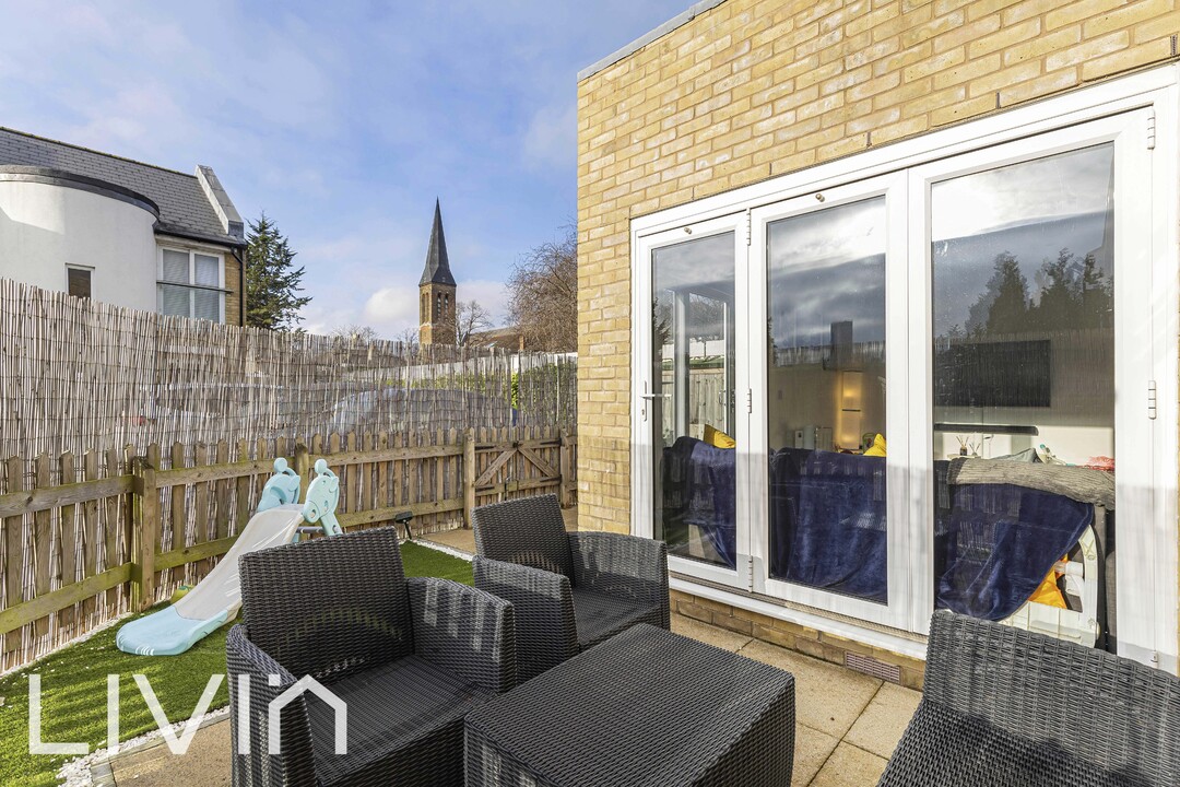 3 bed apartment to rent in Canmore Court, Croydon  - Property Image 17