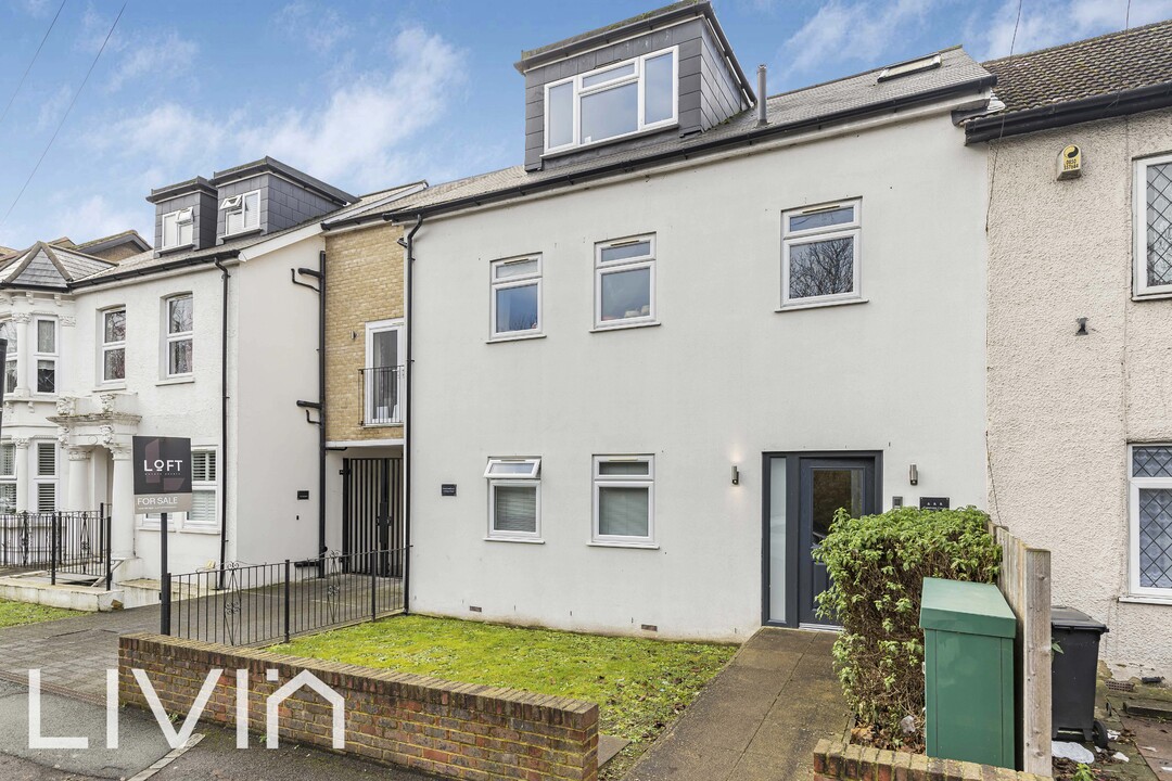 3 bed apartment to rent in Canmore Court, Croydon  - Property Image 18